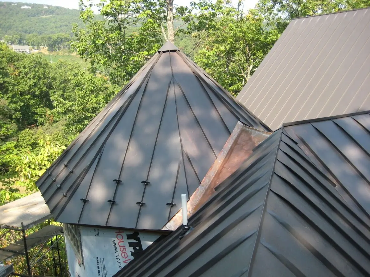 Professional Roof Tarp Installation by Craftsman Roofing in Lehigh